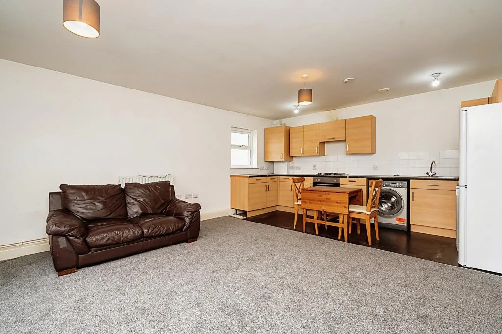 2 bedroom house for rent