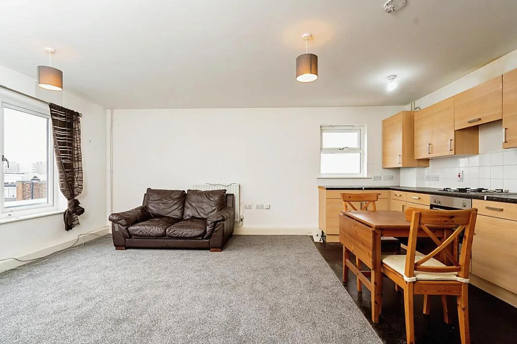 2 bedroom house for rent