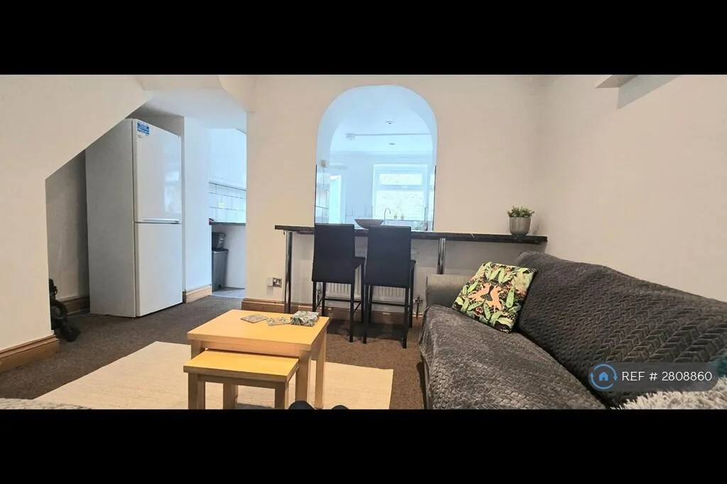 4 bedroom terraced house for rent