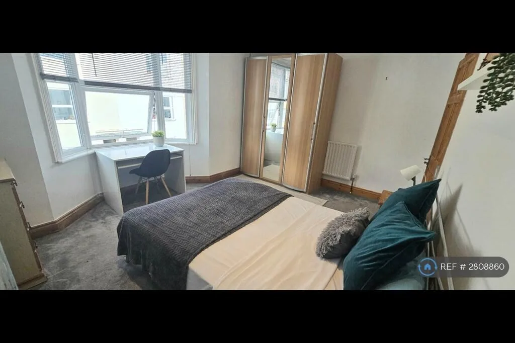 4 bedroom terraced house for rent