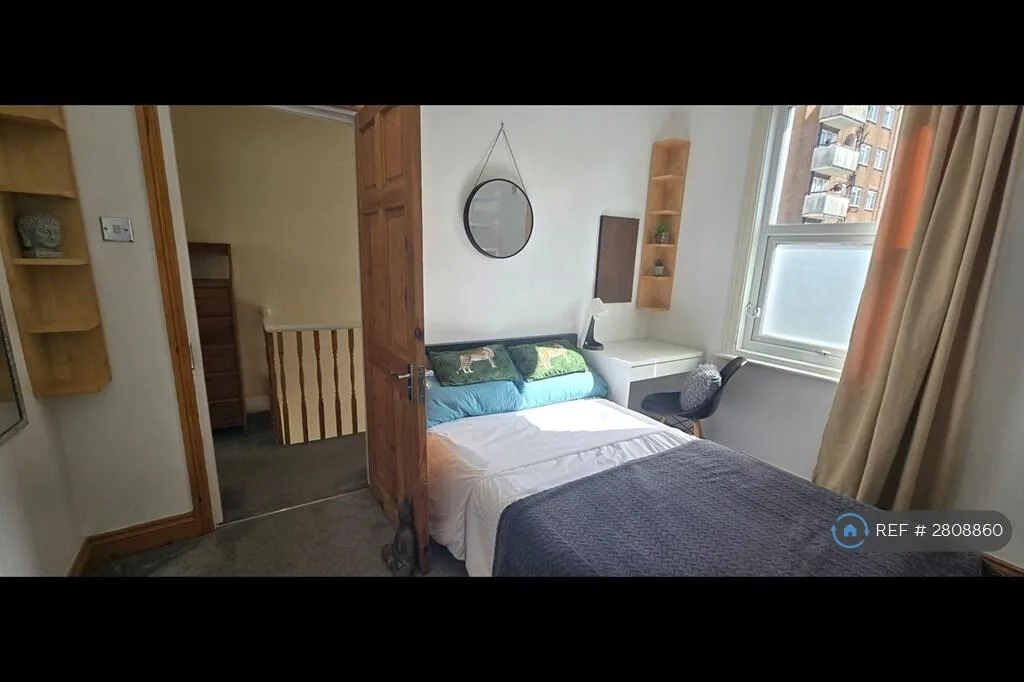 4 bedroom terraced house for rent