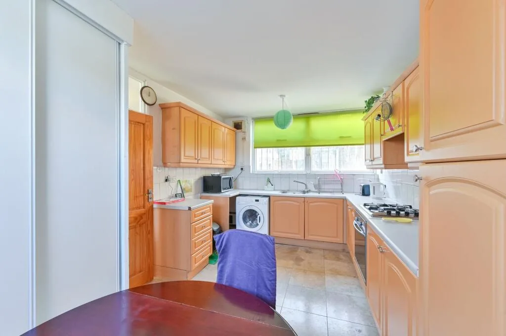 3 bedroom flat for rent