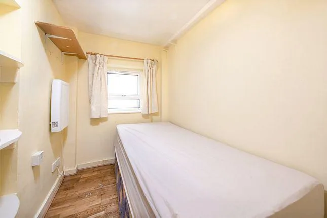2 bedroom house for rent