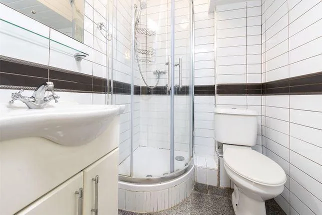 2 bedroom house for rent