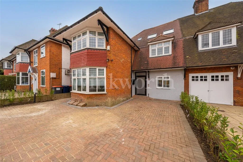 3 bedroom apartment for rent