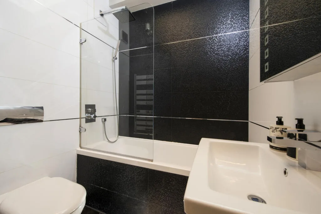 2 bedroom maisonette for rent