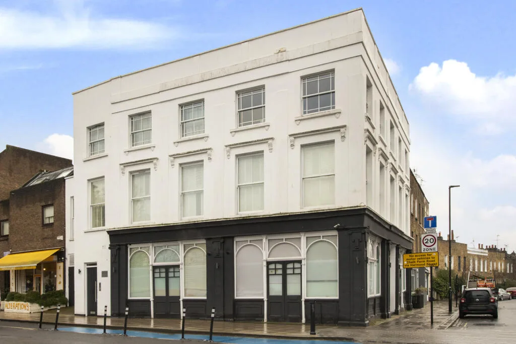 2 bedroom maisonette for rent