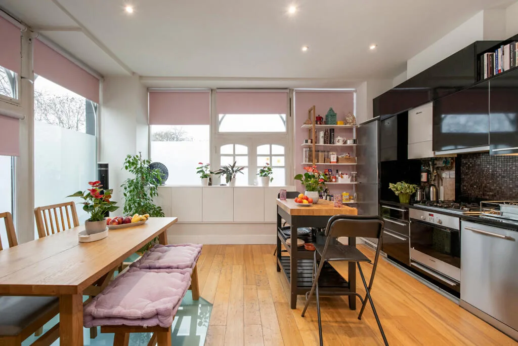 2 bedroom maisonette for rent