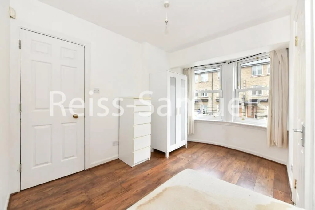 5 bedroom town house for rent