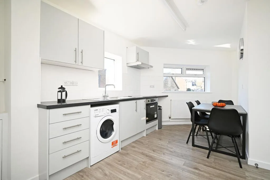 3 bedroom flat for rent