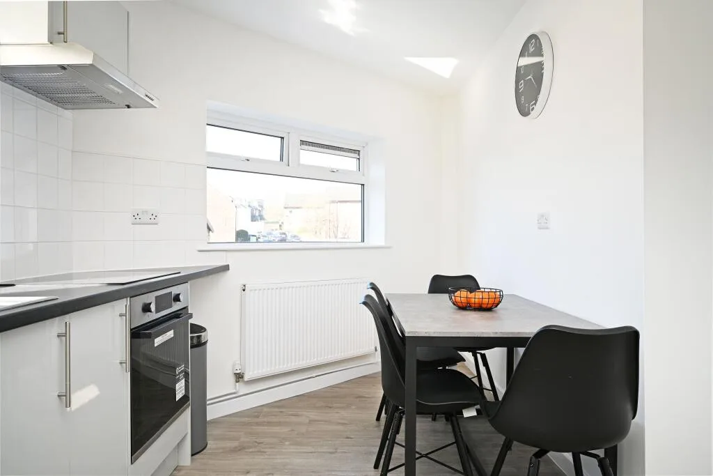 3 bedroom flat for rent