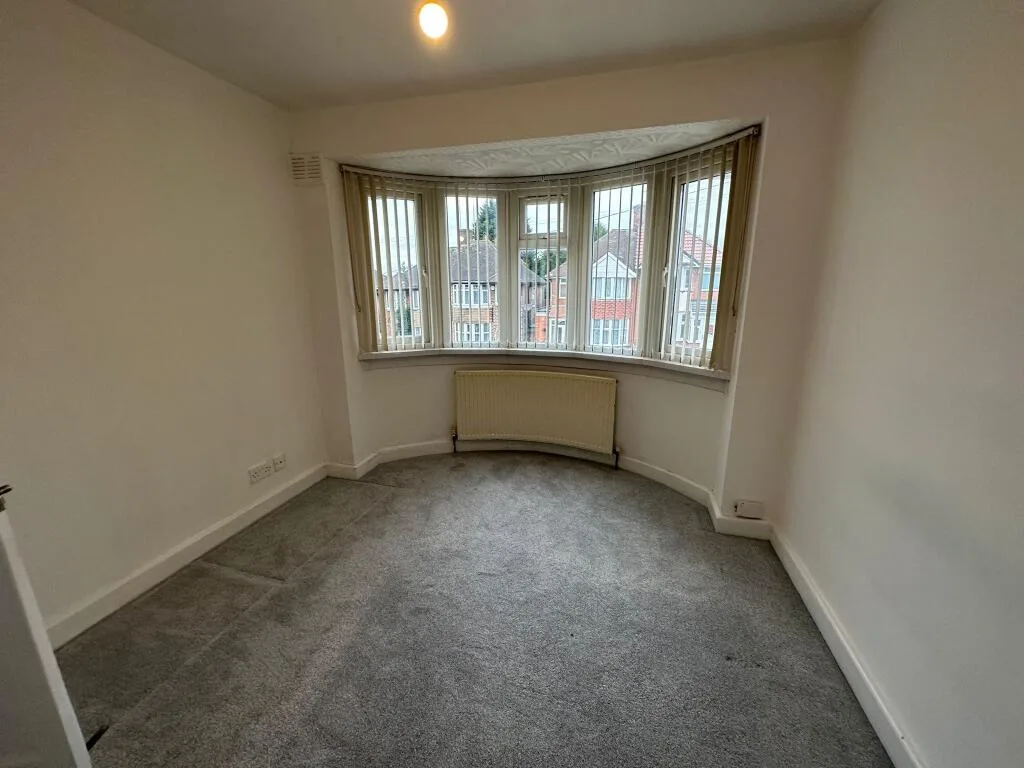 3 bedroom semi-detached house for rent