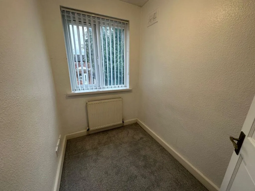 3 bedroom semi-detached house for rent