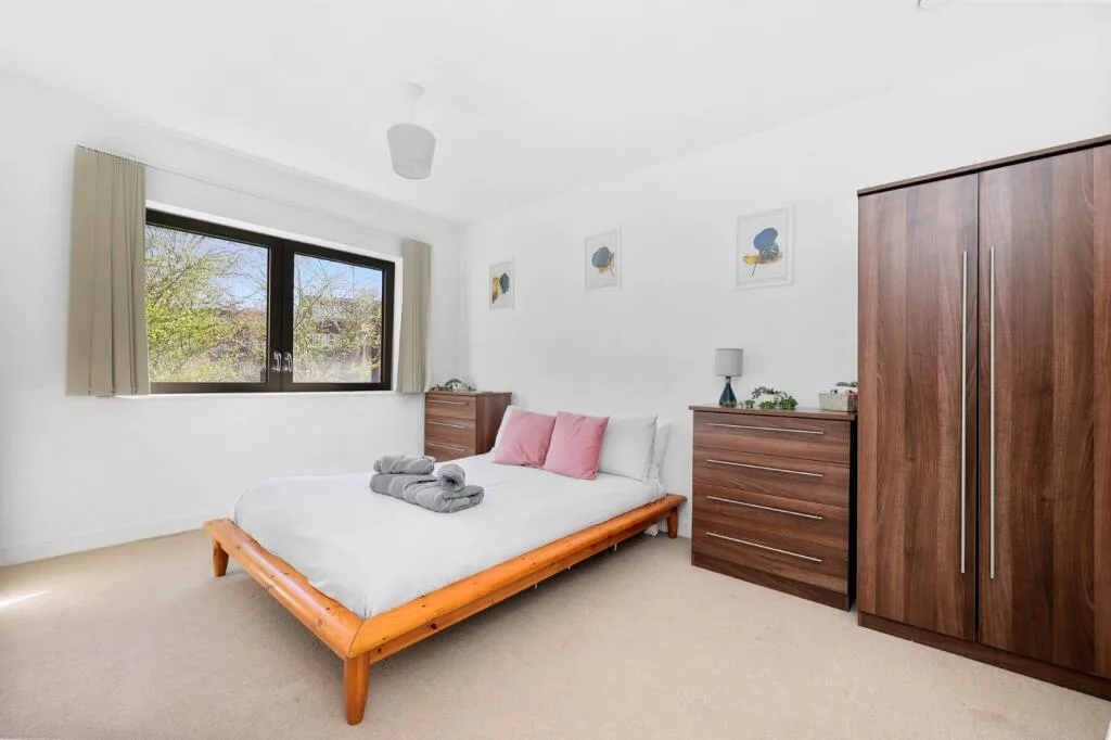 3 bedroom flat for rent