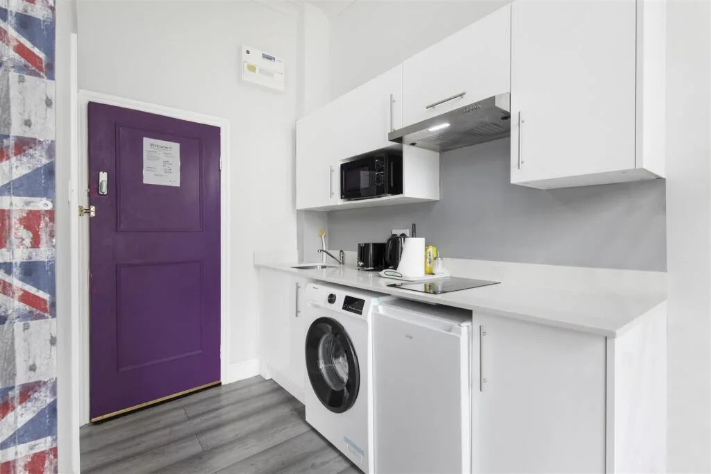 Studio flat for rent