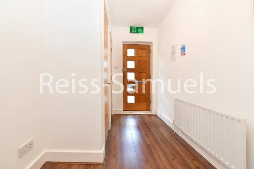 5 bedroom town house for rent