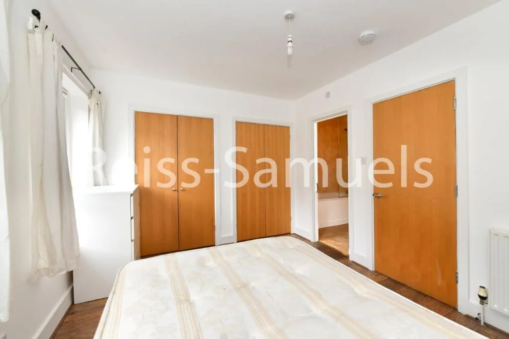 5 bedroom town house for rent