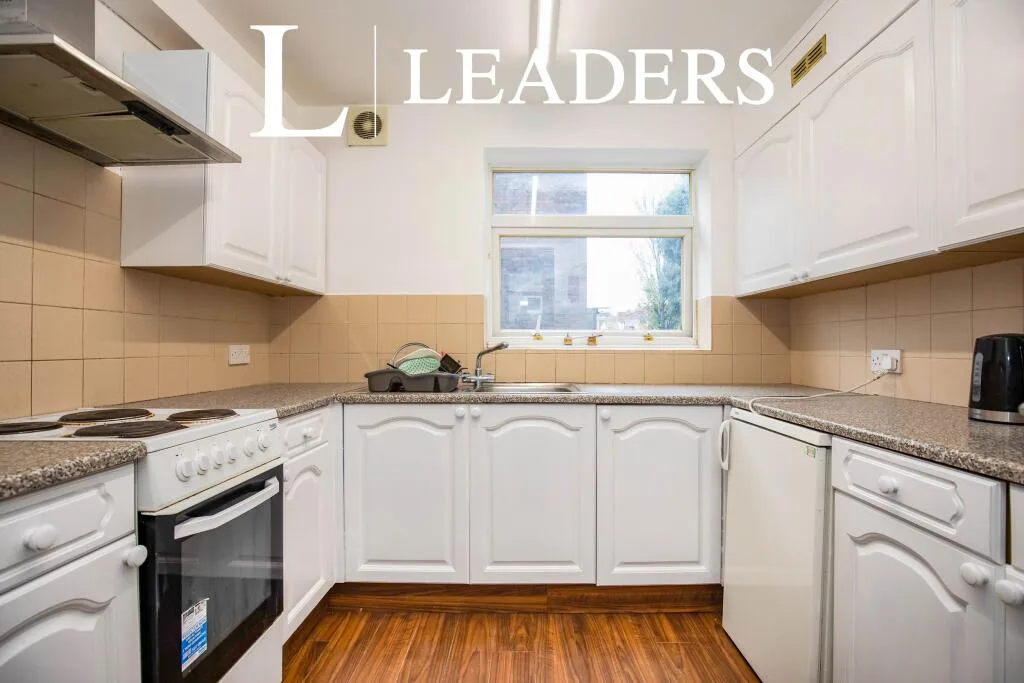 5 bedroom house for rent