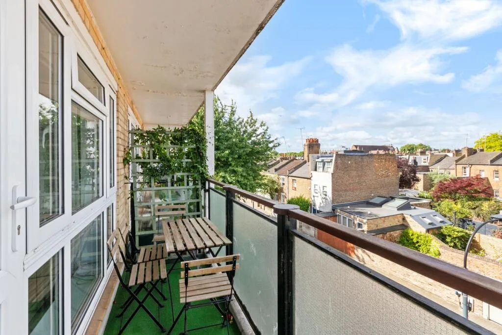 2 bedroom flat for rent