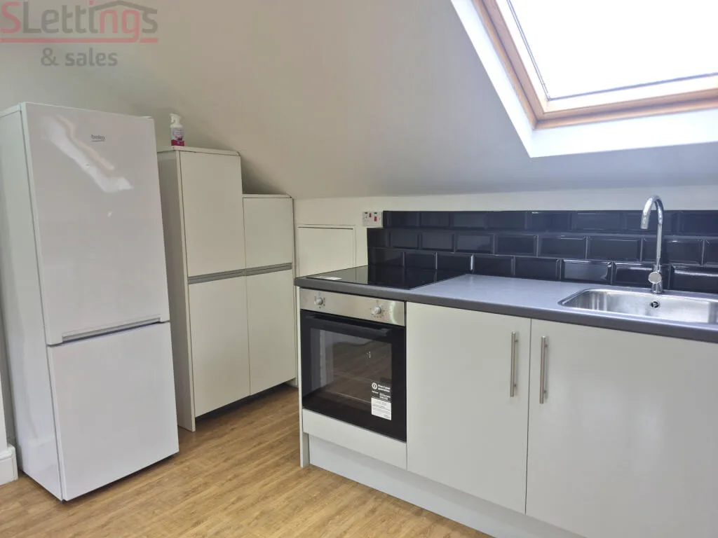 2 bedroom flat for rent