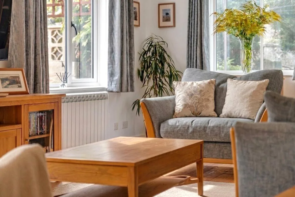 5 bedroom detached house for rent