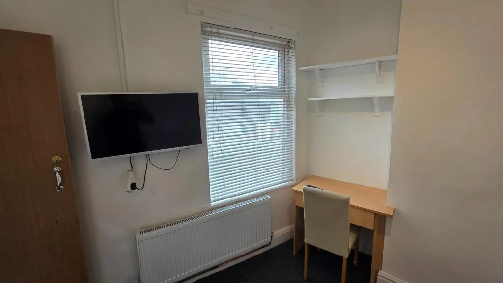 4 bedroom flat for rent