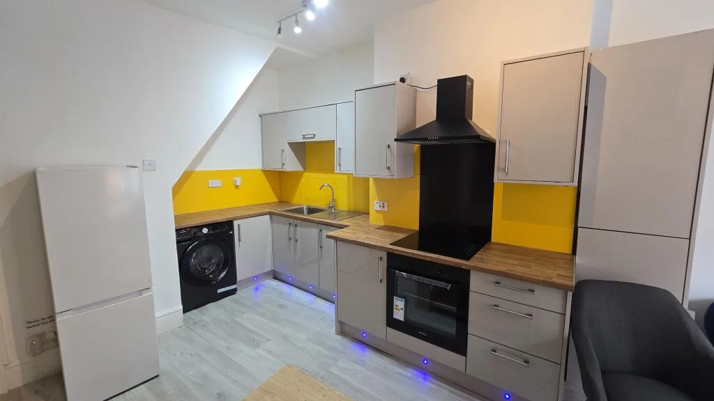 4 bedroom flat for rent