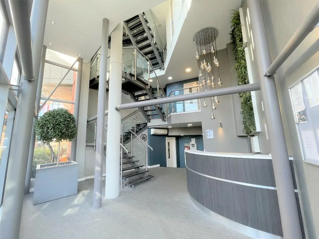 2 bedroom penthouse for rent