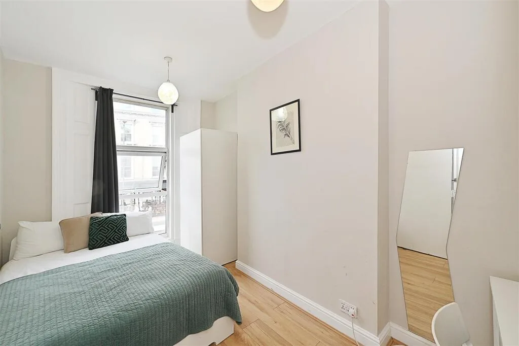 2 bedroom house for rent