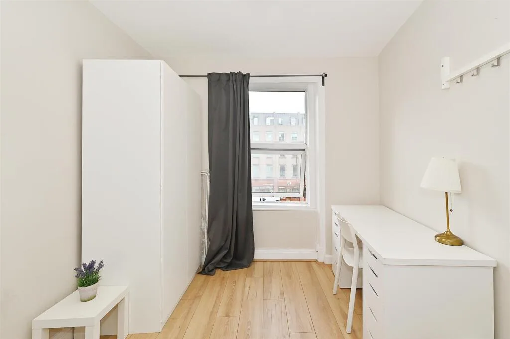 2 bedroom house for rent