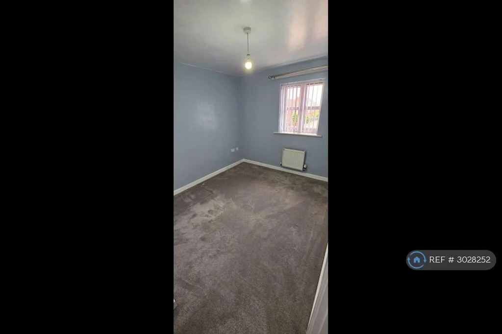 3 bedroom semi-detached house for rent