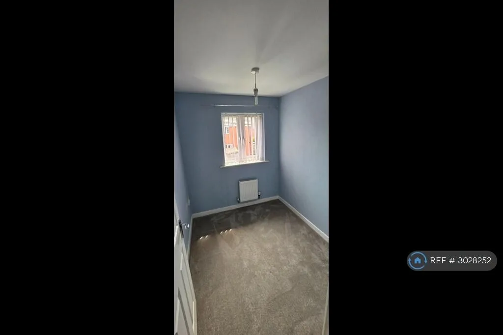 3 bedroom semi-detached house for rent