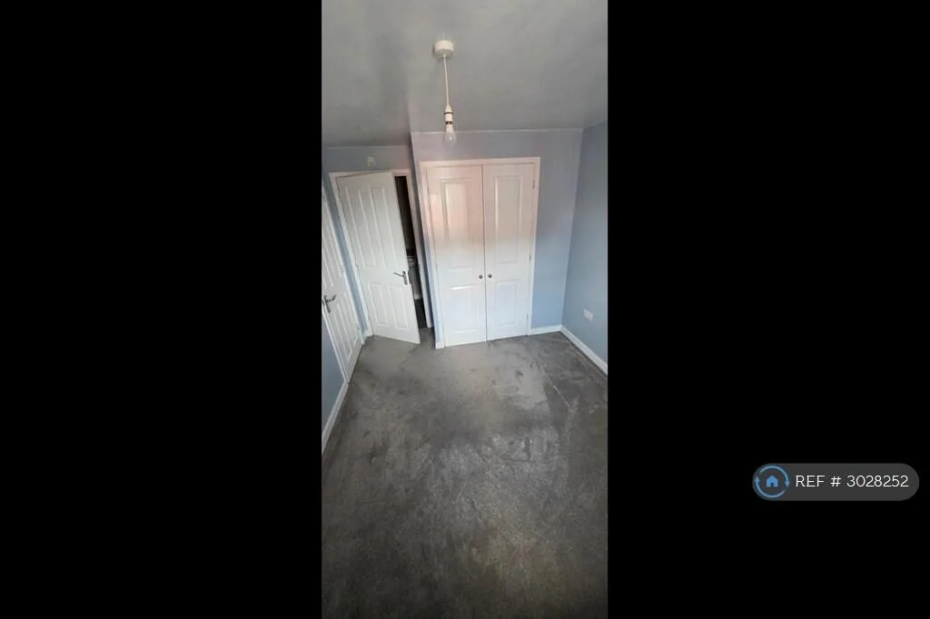 3 bedroom semi-detached house for rent