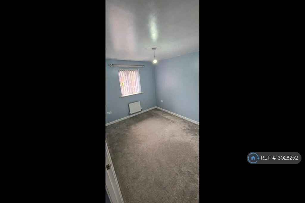 3 bedroom semi-detached house for rent