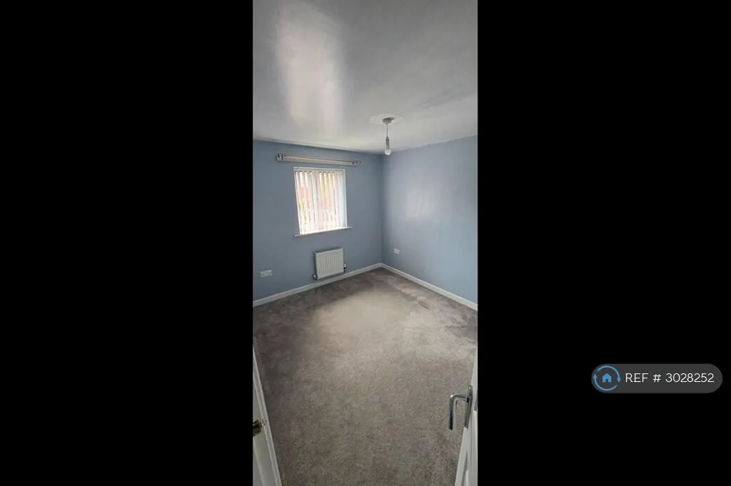 3 bedroom semi-detached house for rent
