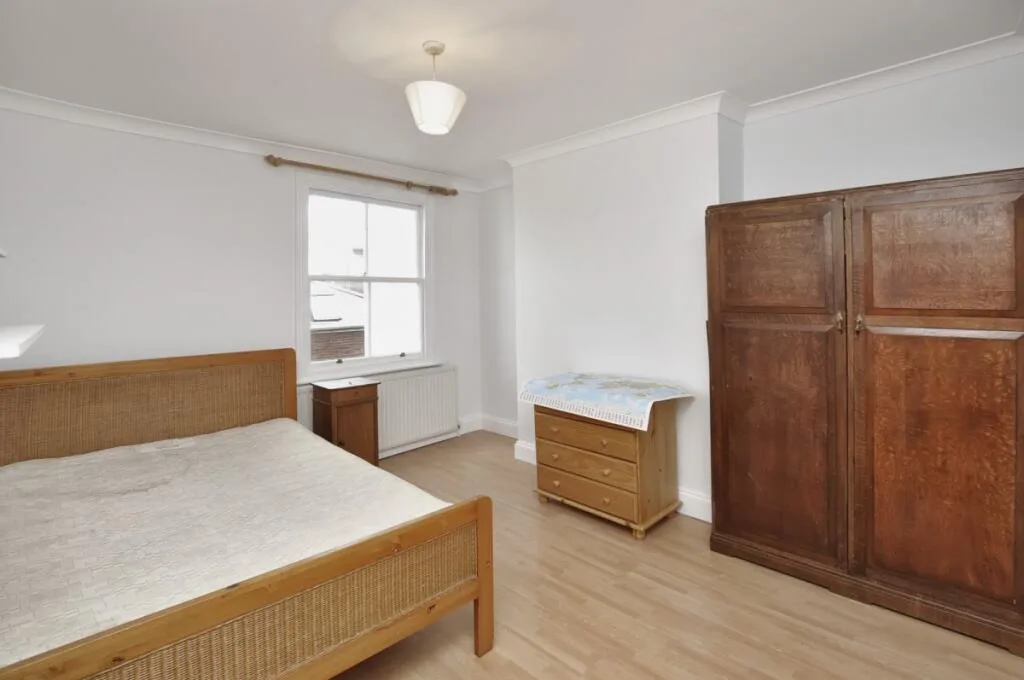 3 bedroom flat for rent