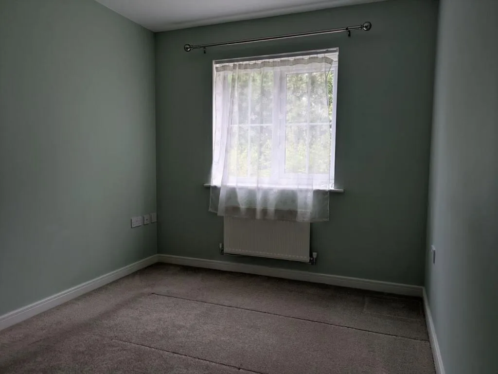 3 bedroom semi-detached house for rent