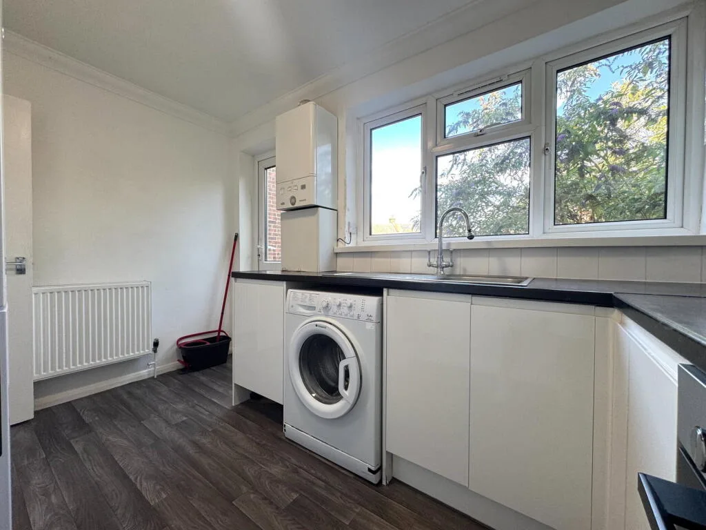 1 bedroom ground floor flat for rent