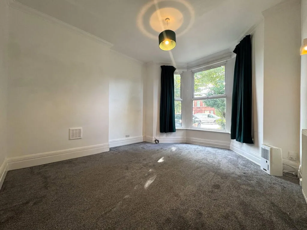 1 bedroom ground floor flat for rent