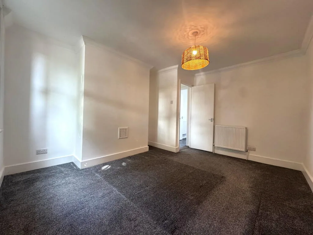 1 bedroom ground floor flat for rent