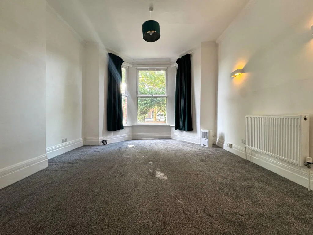1 bedroom ground floor flat for rent