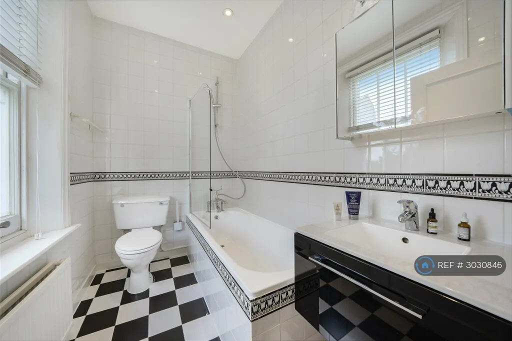 3 bedroom flat for rent