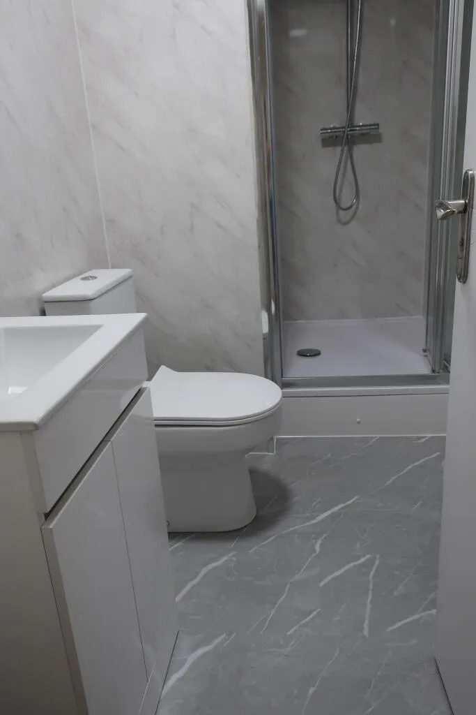 6 bedroom terraced house for rent