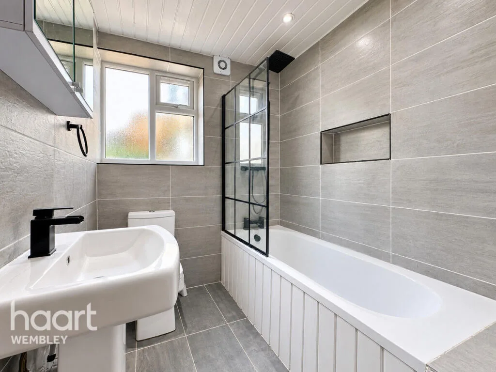 3 bedroom apartment for rent