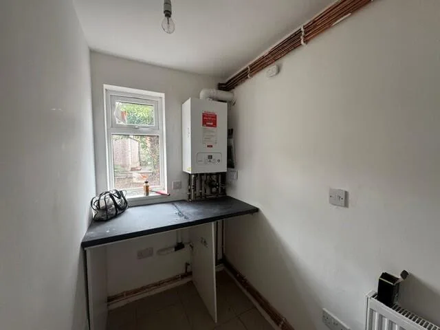 3 bedroom semi-detached house for rent