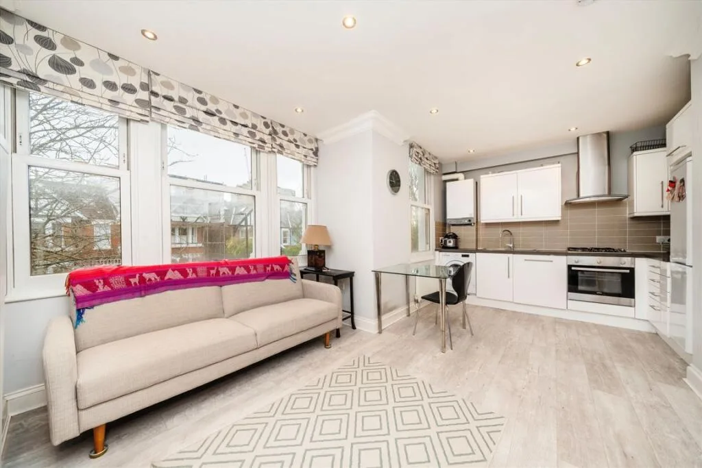 1 bedroom flat for rent