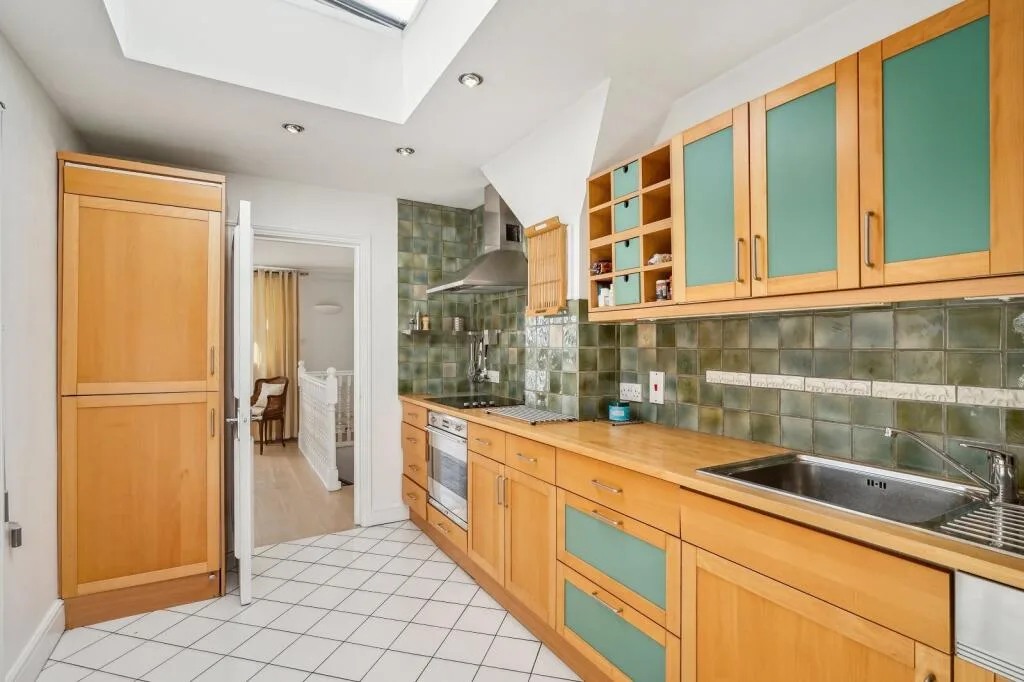 3 bedroom flat for rent