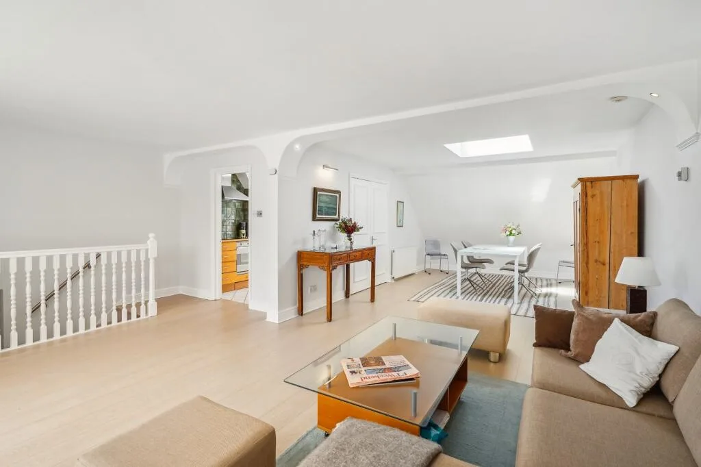 3 bedroom flat for rent