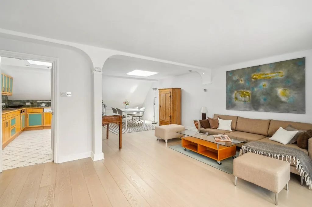 3 bedroom flat for rent