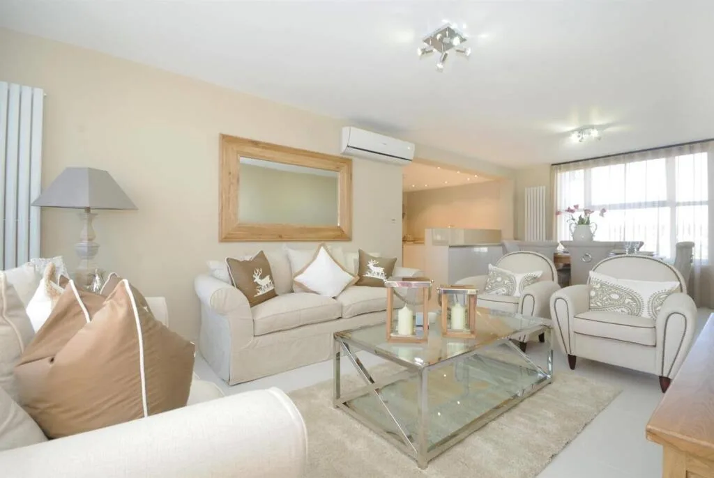 3 bedroom apartment for rent